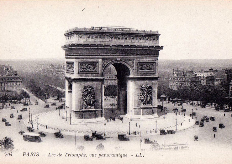 Foto antiga do arco do triunfo