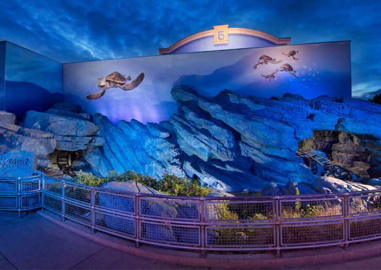 Montanha russa com Nemo na Disney