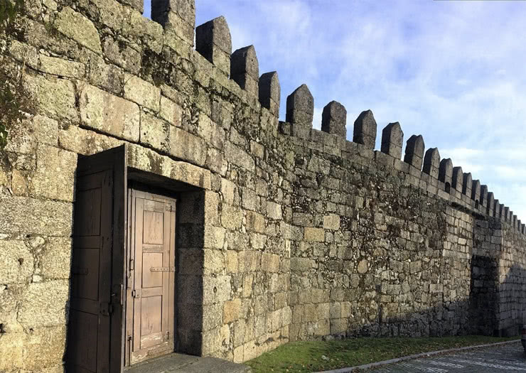 Um pedaço da Muralha de Guimarães
