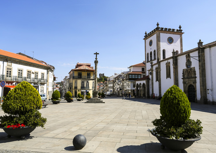 Praça da Catedral, em Bragança
