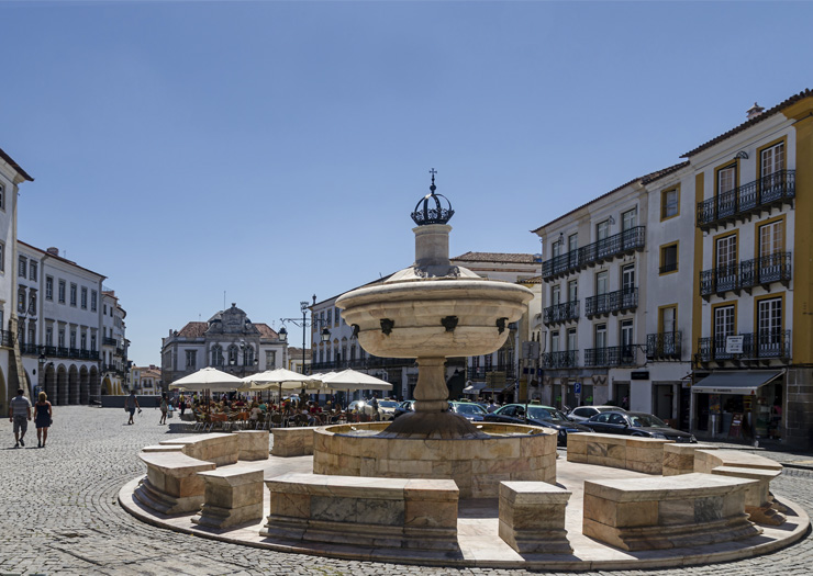 Praça do Giraldo em Évora