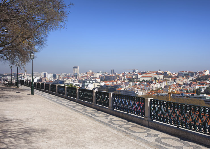 Lisboa Vista do Miradouro São Pedro de Alcantara