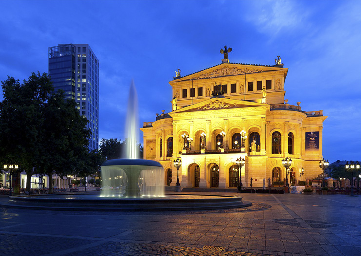 Exterior e fonte em Alte Oper Frankfurt