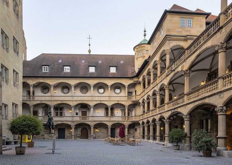 Pátio do Palácio Velho em Stuttgart