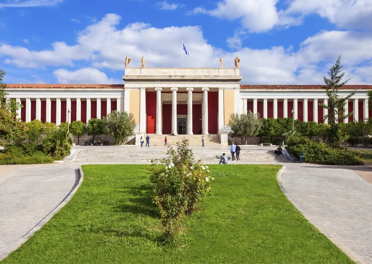 Frente do Museu Arqueológico Nacional de Atenas